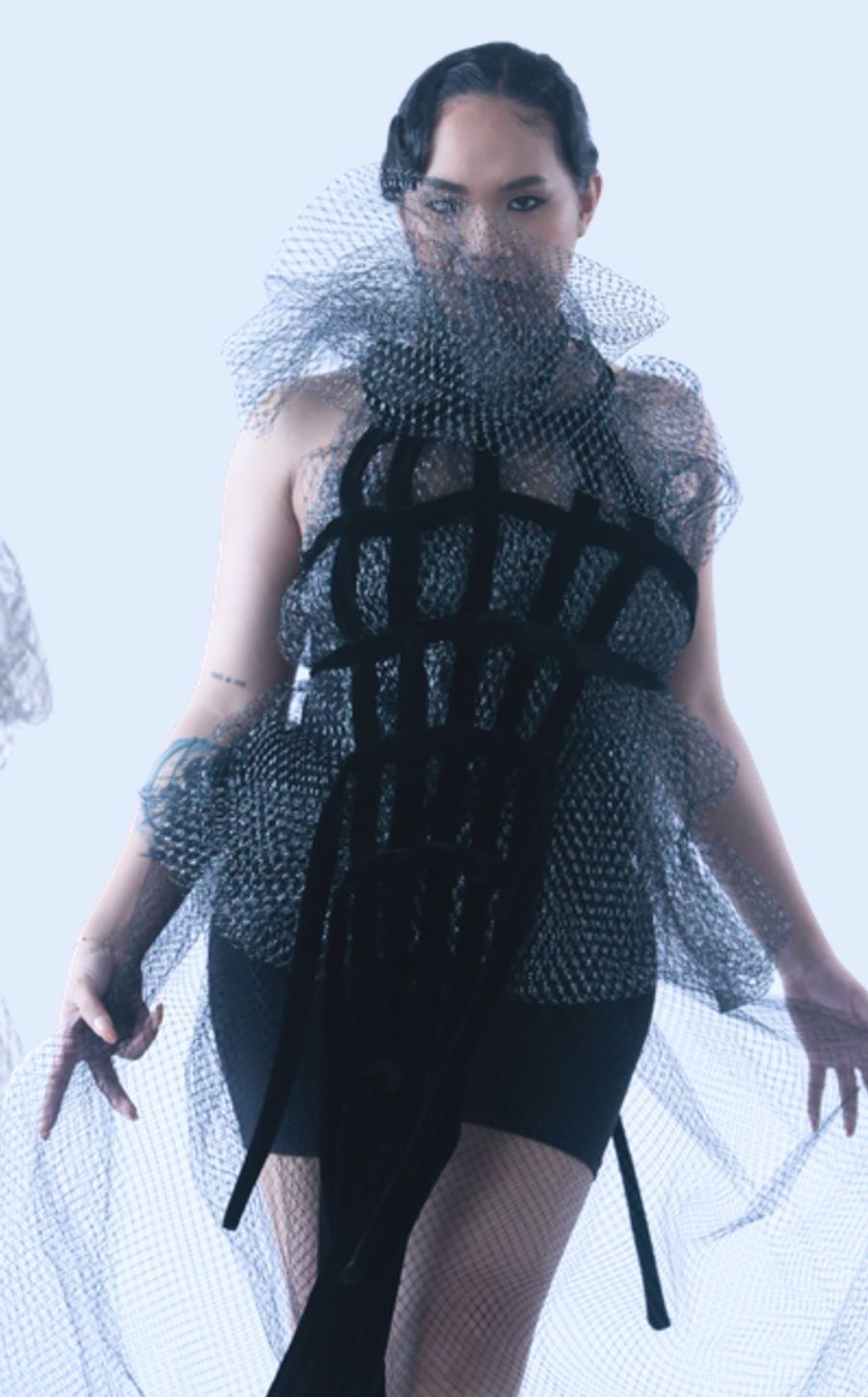 Cage bodice, side pose